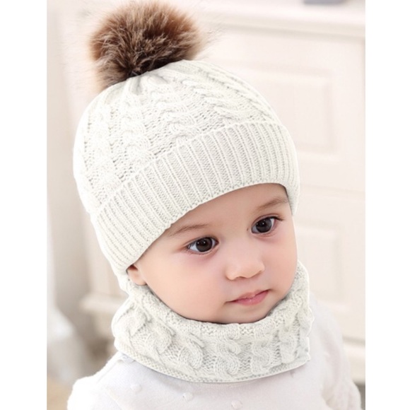 Infant/Baby White Hat with Pom Pom & Ring Scarf - Picture 2 of 12